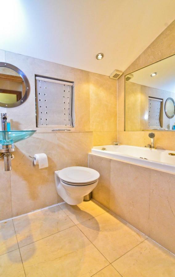 Hotel Thames View House Surrey Quays Londyn Zewnętrze zdjęcie